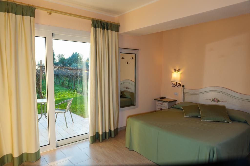 Agriturismo Il Grappolo Lazise Exteriör bild